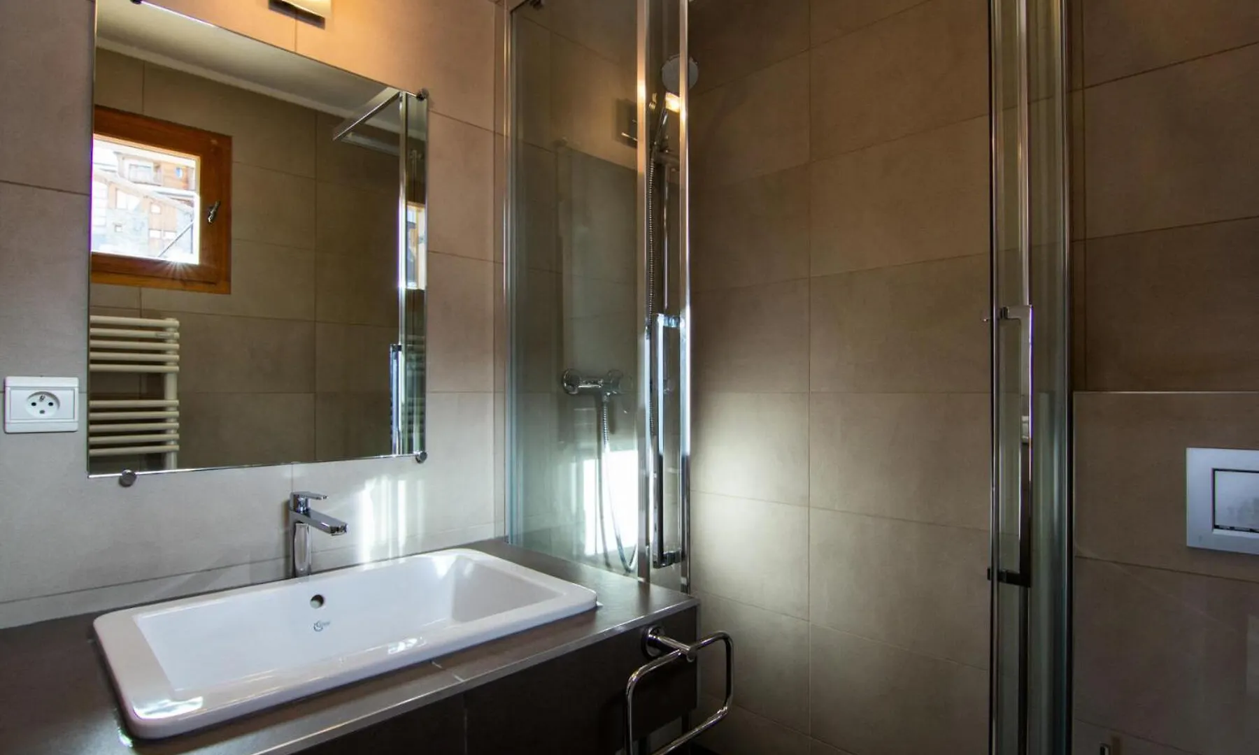 Chalet La Lizum - Spacieux 5 Pieces Pour 8 Personnes, Quartier Du Slalom Mae-8174 Val Thorens France